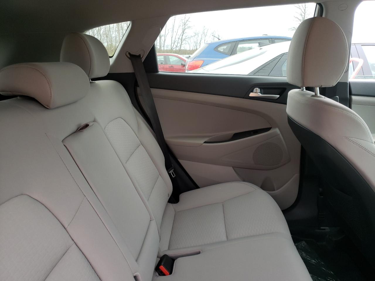 Photo 6 from auction – 2021 HYUNDAI TUCSON SE with VIN KM8J2CA45MU341177