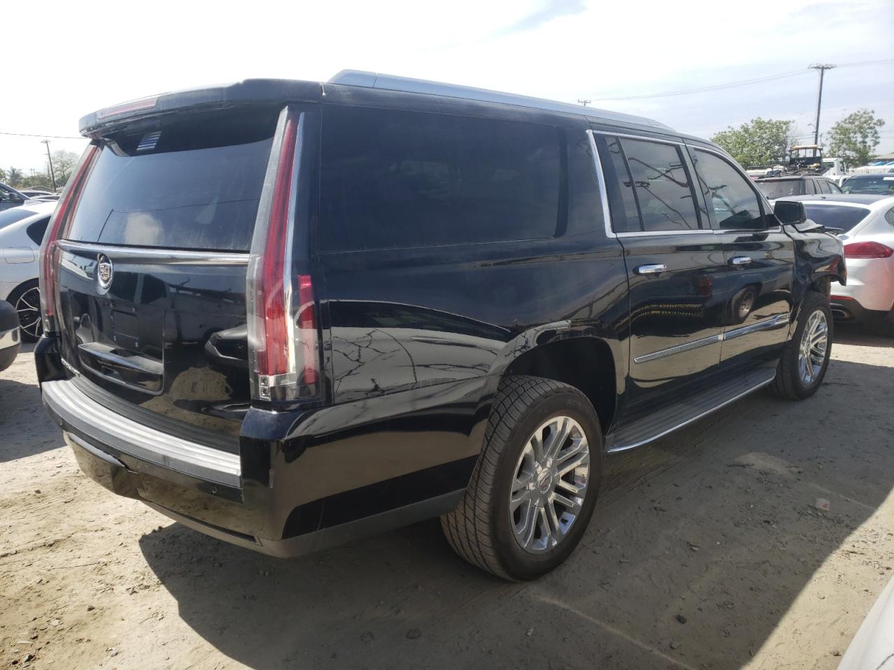 Photo 4 from auction – 2015 CADILLAC ESCALADE E with VIN 1GYS3GKJ4FR231674