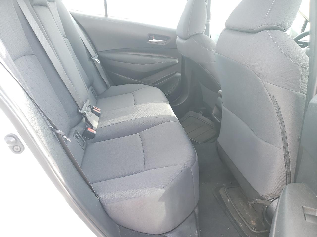 Photo 6 from auction – 2020 TOYOTA COROLLA LE with VIN 5YFEPRAE5LP052525