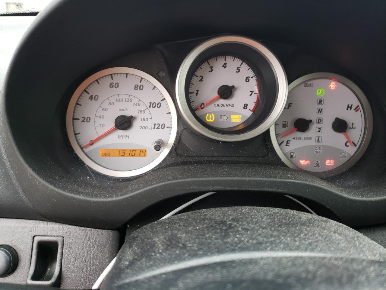 Photo 8 from auction – 2004 TOYOTA RAV4 with VIN JTEGD20V040045998