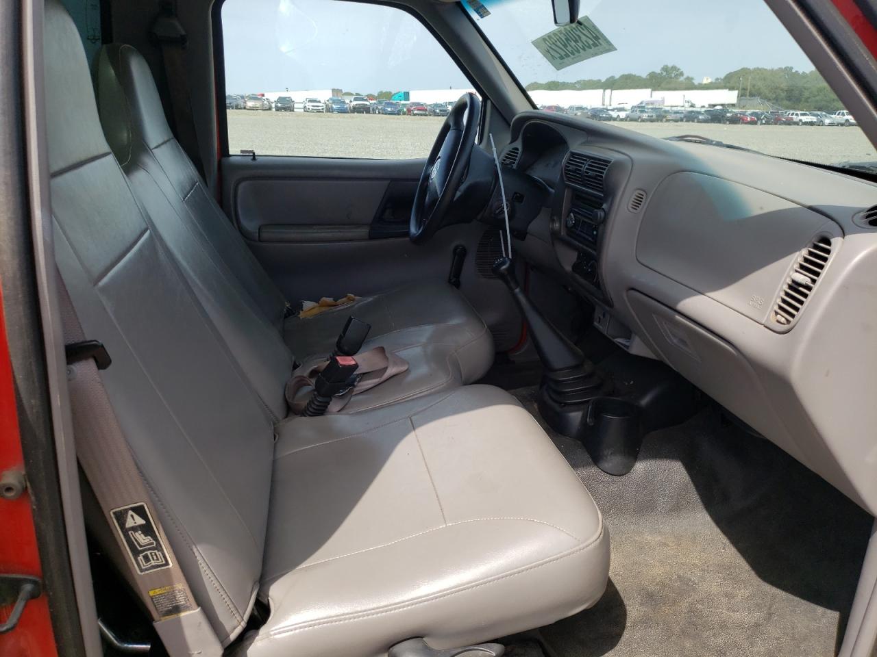 Photo 5 from auction – 2001 MAZDA B2300 with VIN 4F4YR12D01TM18922