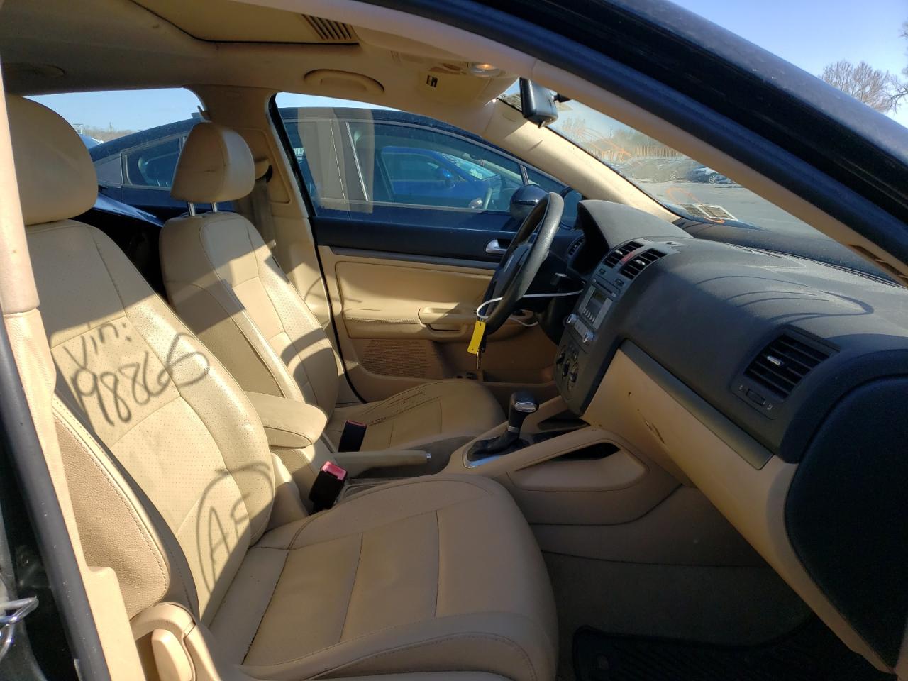 Photo 5 from auction – 2007 VOLKSWAGEN JETTA WOLF with VIN 3VWEF71K37M198865