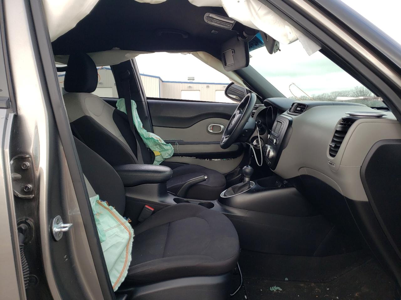 Photo 5 from auction – 2015 KIA SOUL with VIN KNDJN2A29F7126293
