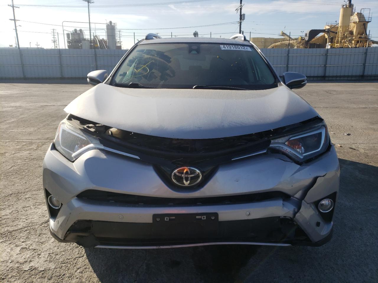 Photo 9 from auction – 2017 TOYOTA RAV4 XLE with VIN 2T3WFREV9HW362028