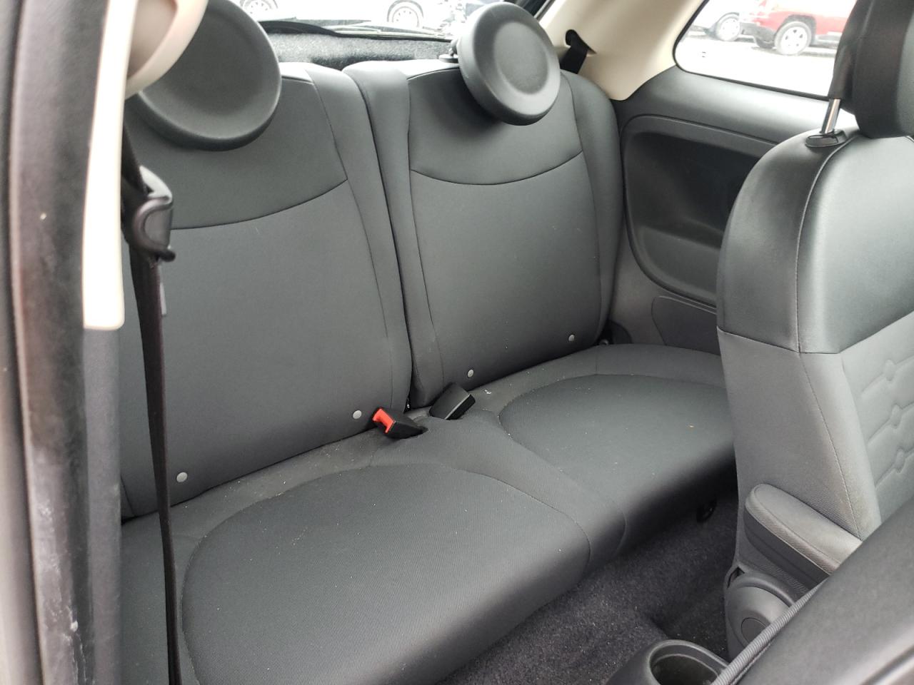 Photo 6 from auction – 2015 FIAT 500 with VIN 3C3CFFAR7FT750233