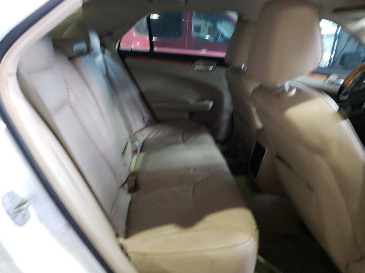 Photo 6 from auction – 2014 CHRYSLER 300C with VIN 2C3CCAEG6EH181208