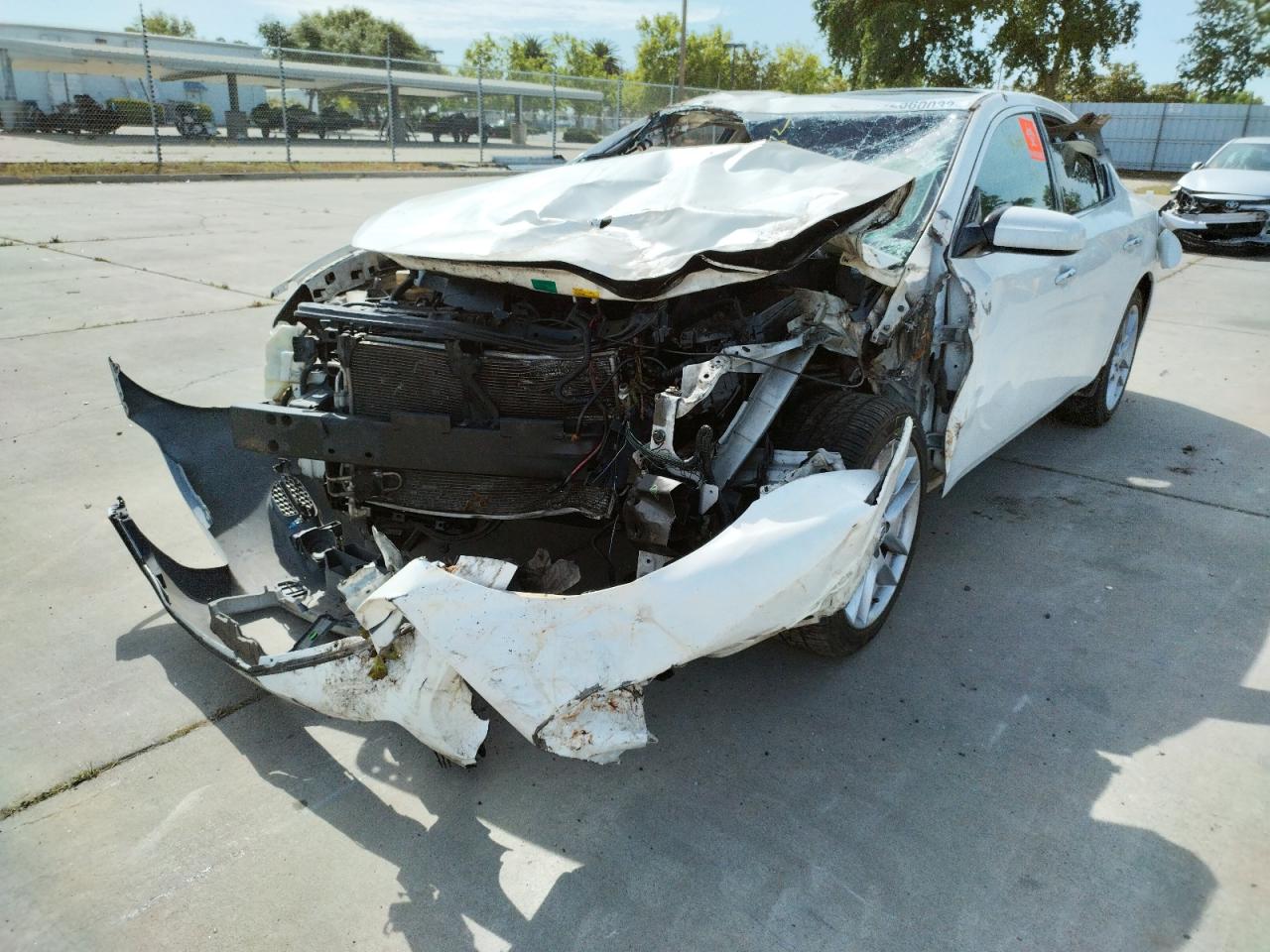 Photo 2 from auction – 2011 NISSAN MAXIMA S with VIN 1N4AA5AP0BC811122
