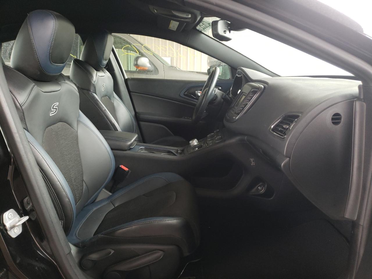 Photo 5 from auction – 2016 CHRYSLER 200 S with VIN 1C3CCCBB5GN183322