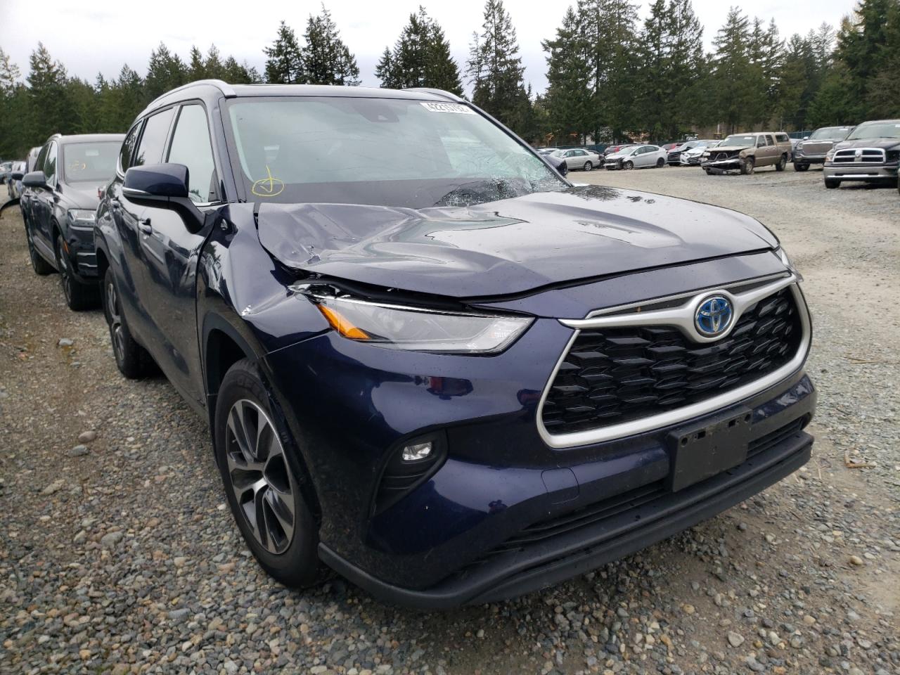 TOYOTA HIGHLANDER 2022 with VIN 5TDHBRCH6NS543778 - Photo from auction