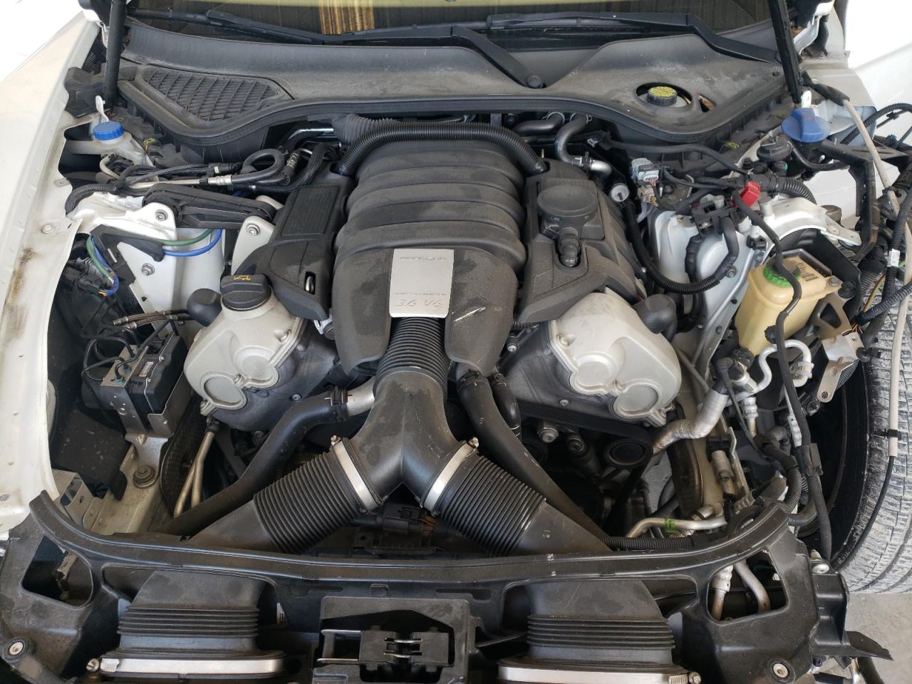 Photo 7 from auction – 2016 PORSCHE PANAMERA 2 with VIN WP0AA2A71GL005824
