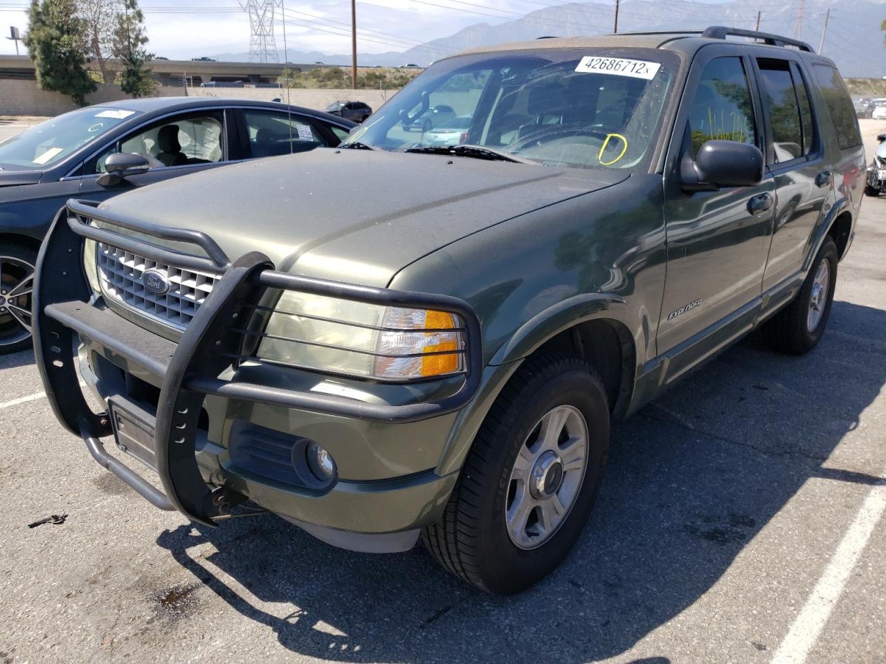 Photo 2 from auction – 2002 FORD EXPLORER L with VIN 1FMDU65W52UB11365