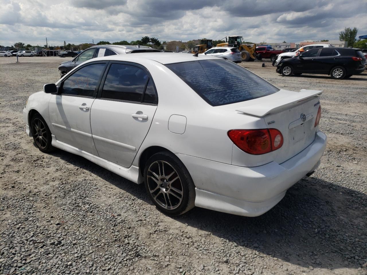 Photo 3 from auction – 2004 TOYOTA COROLLA CE with VIN 1NXBR32E64Z260082