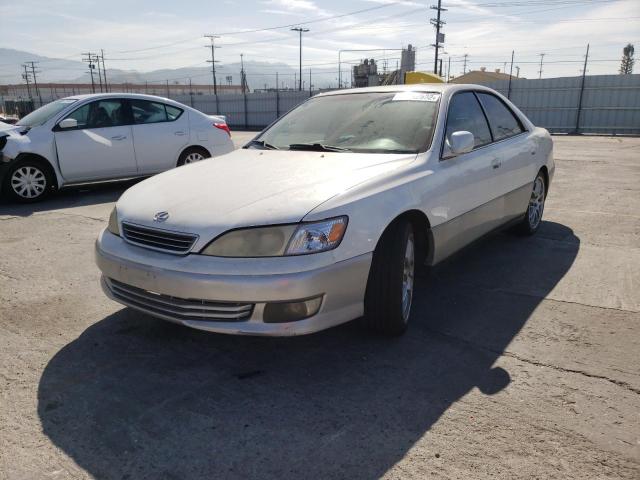 Photo 2 from auction – 2001 LEXUS ES 300 with VIN JT8BF28GX10303677