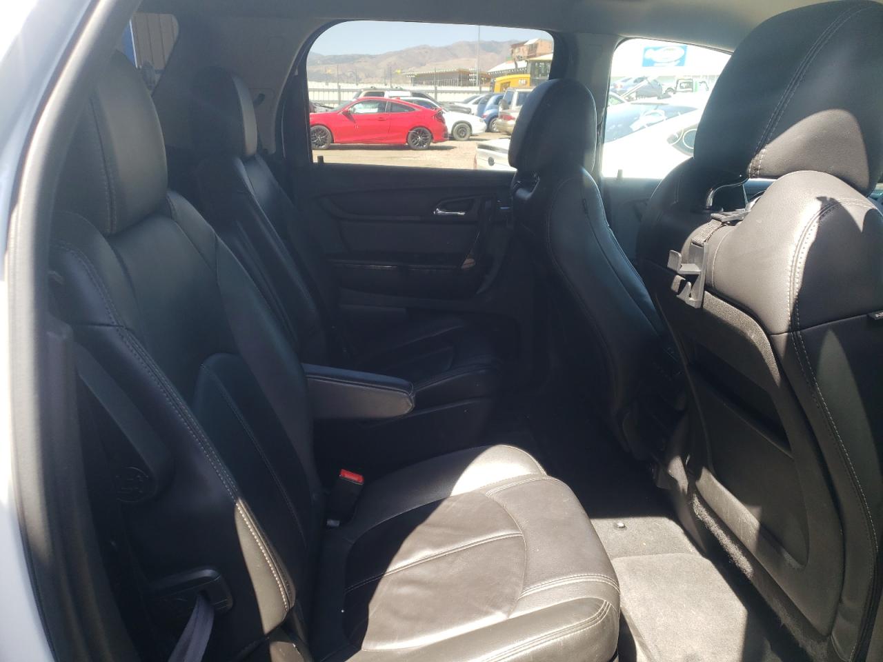 Photo 6 from auction – 2016 GMC ACADIA SLT with VIN 1GKKVSKD7GJ344536