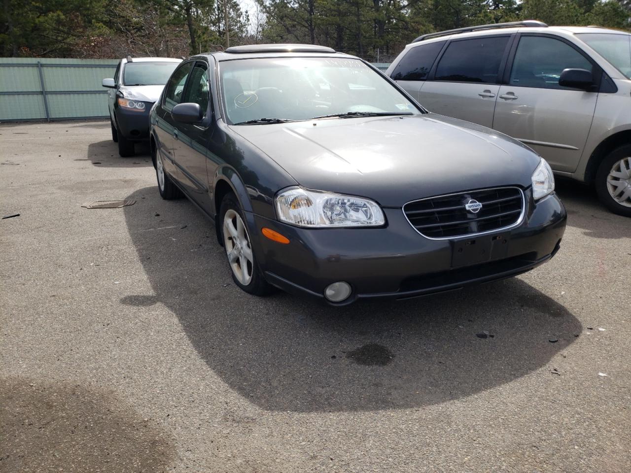 NISSAN MAXIMA GLE 2000 with VIN JN1CA31A3YT220166 - Photo from auction