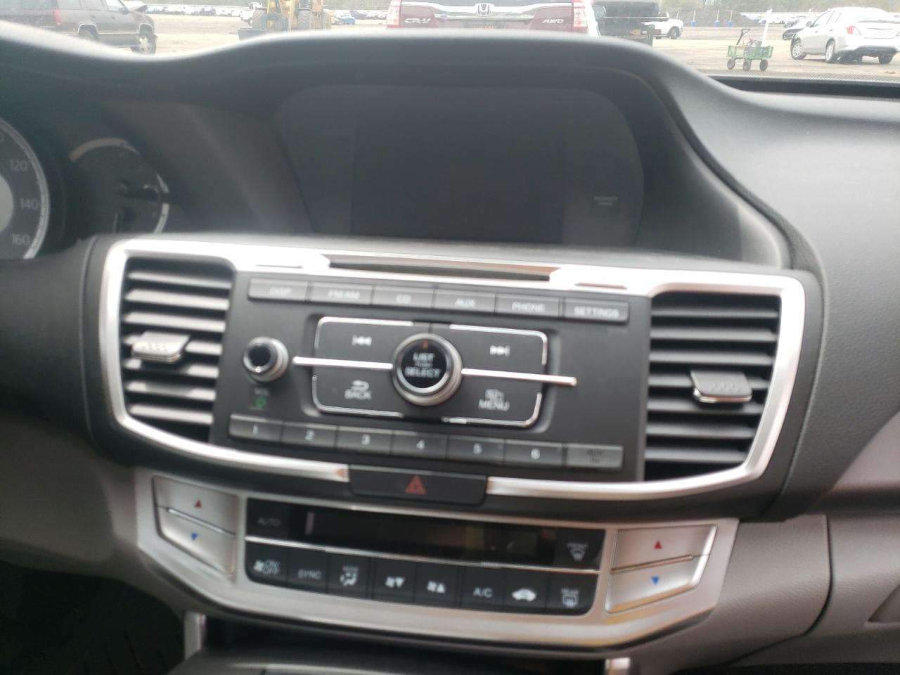 Photo 9 from auction – 2014 HONDA ACCORD LX with VIN 1HGCR2F33EA302224