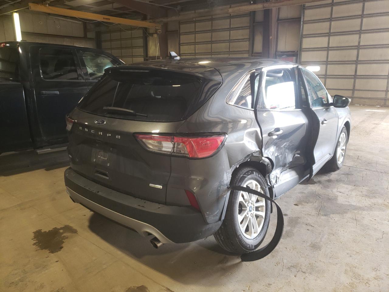 Photo 4 from auction – 2020 FORD ESCAPE SE with VIN 1FMCU0G64LUC09469