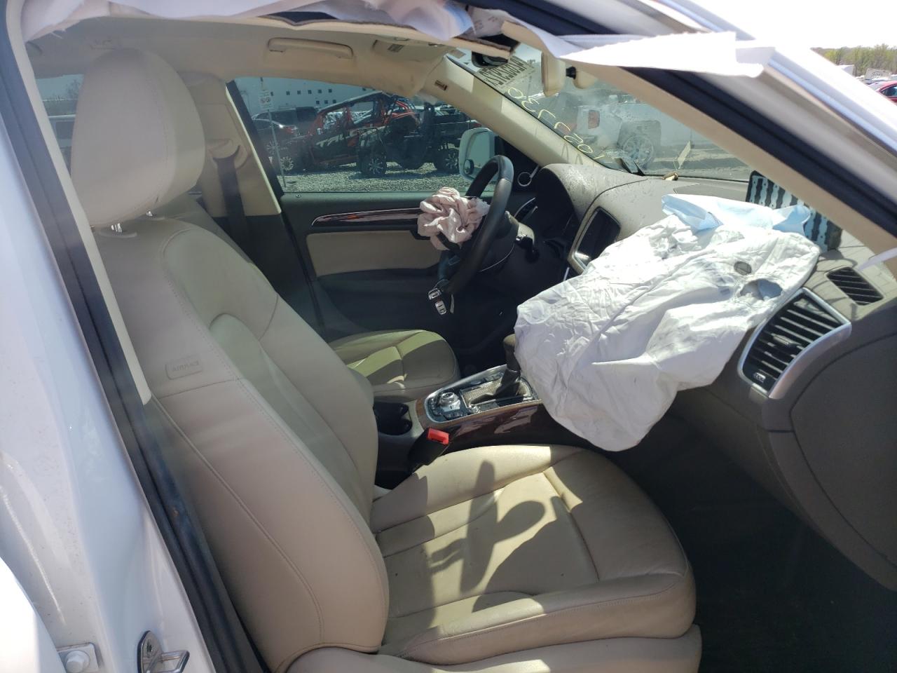 Photo 5 from auction – 2015 AUDI Q5 PREMIUM with VIN WA1LFAFP9FA075153