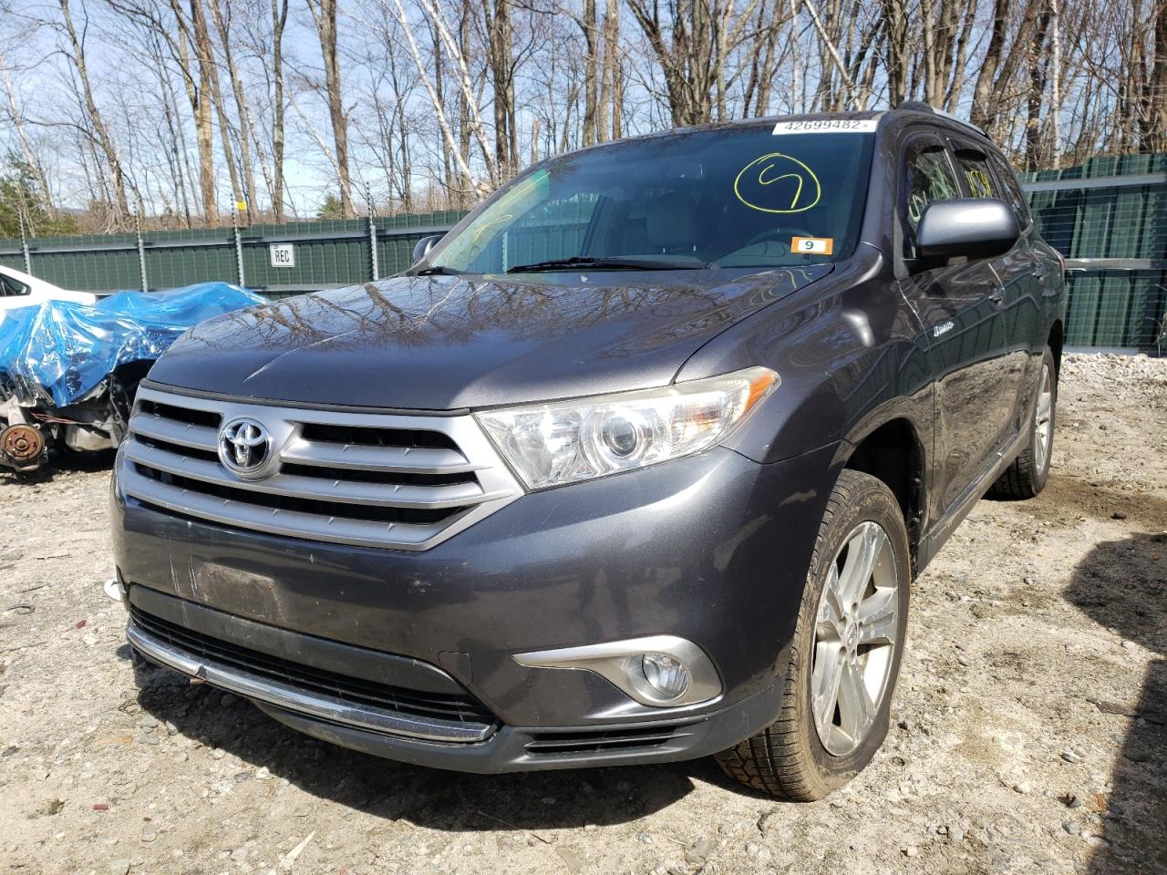 Zdjęcie 2 z aukcji – 2012 TOYOTA HIGHLANDER z VIN 5TDDK3EH9CS117251