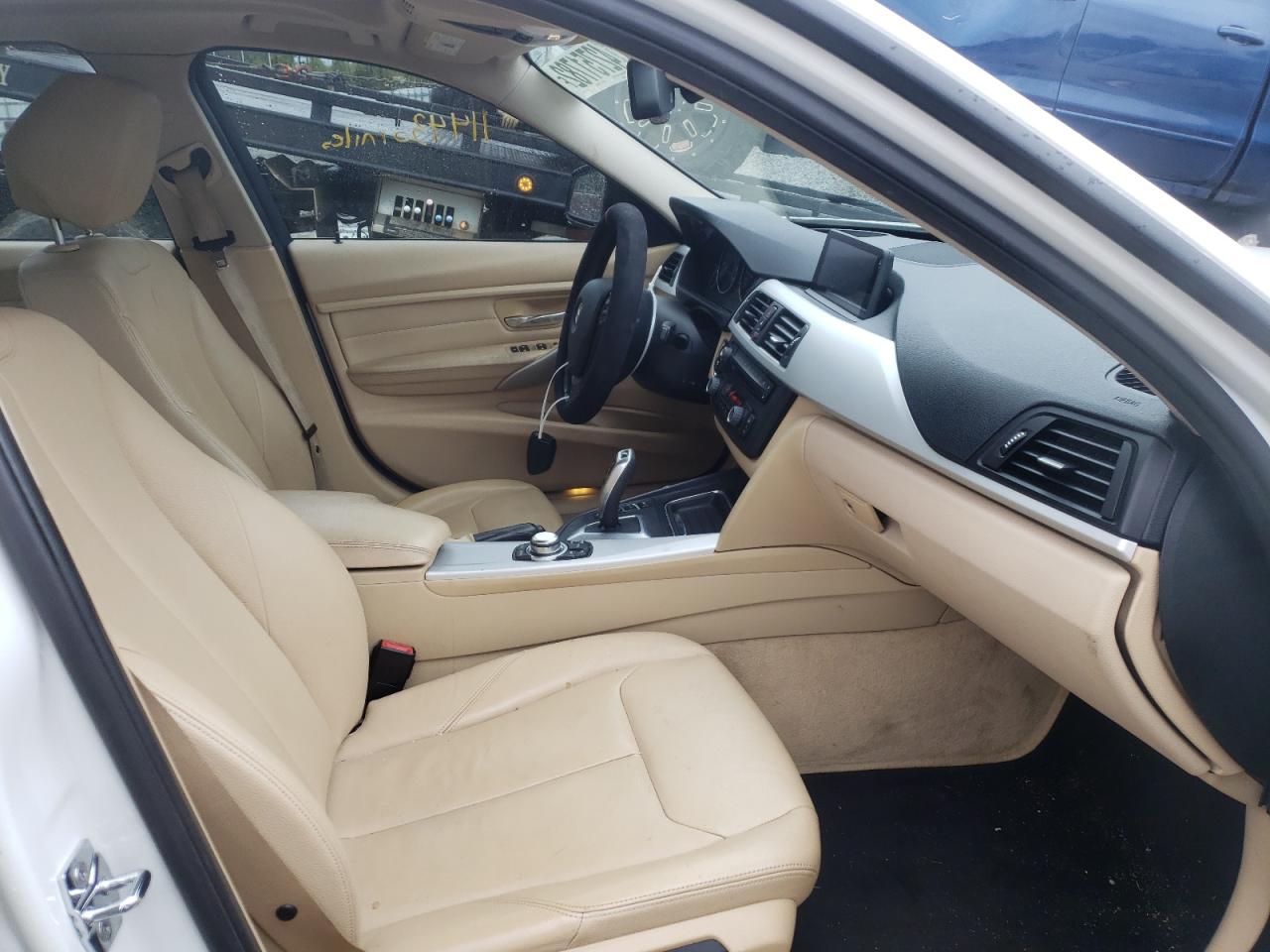 Photo 5 from auction – 2019 BMW 328 I with VIN WBA3A5G51CNP17732