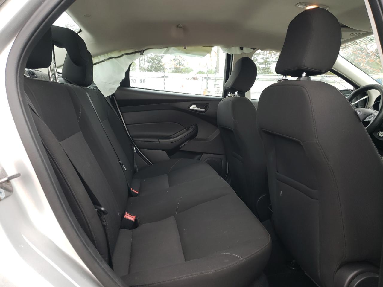 Photo 6 from auction – 2015 FORD FOCUS SE with VIN 1FADP3F24FL316358