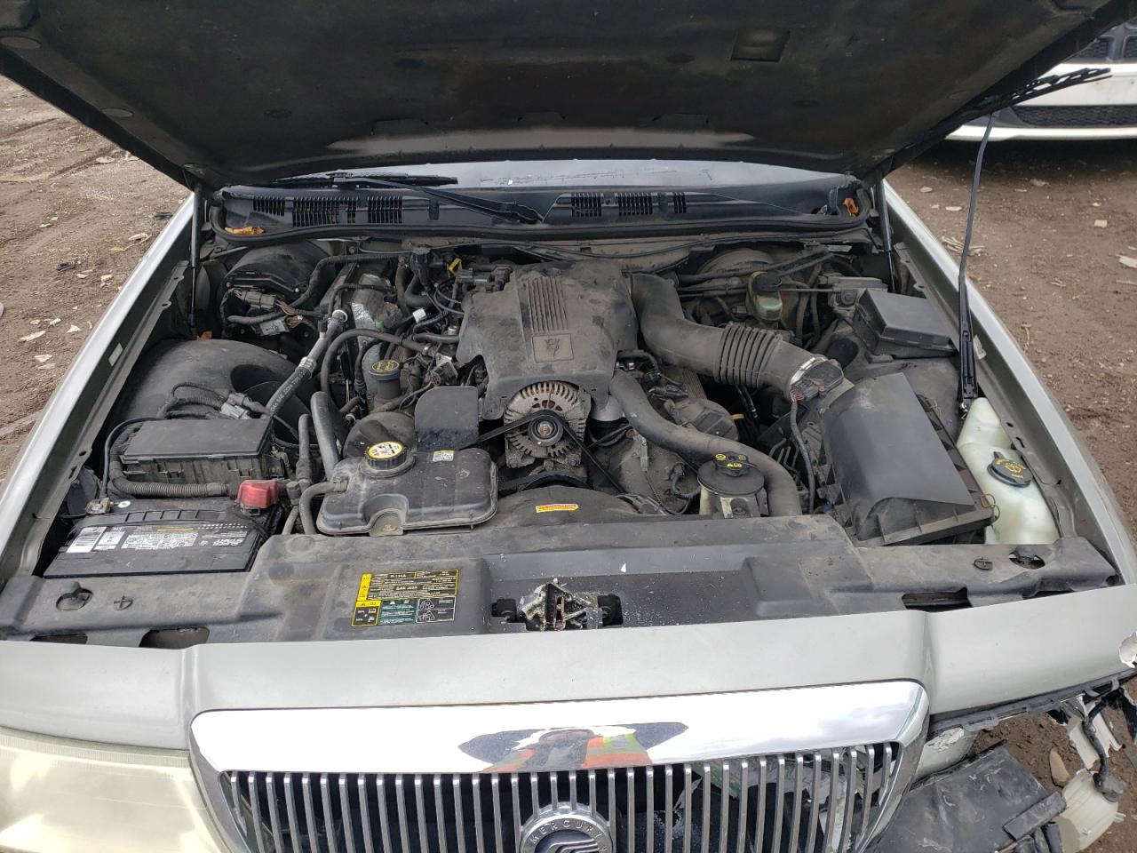 Photo 7 from auction – 2003 MERCURY GRAND MARQ with VIN 2MEFM75WX3X671846