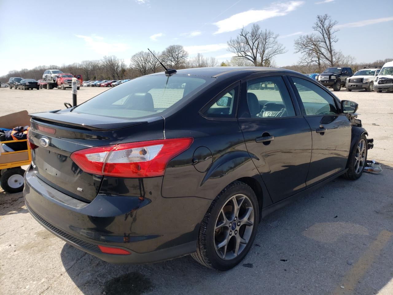 Photo 4 from auction – 2013 FORD FOCUS SE with VIN 1FADP3F25DL342822