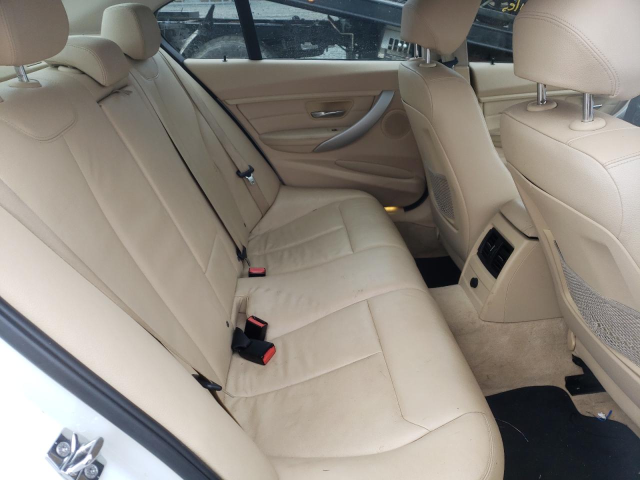 Photo 6 from auction – 2019 BMW 328 I with VIN WBA3A5G51CNP17732