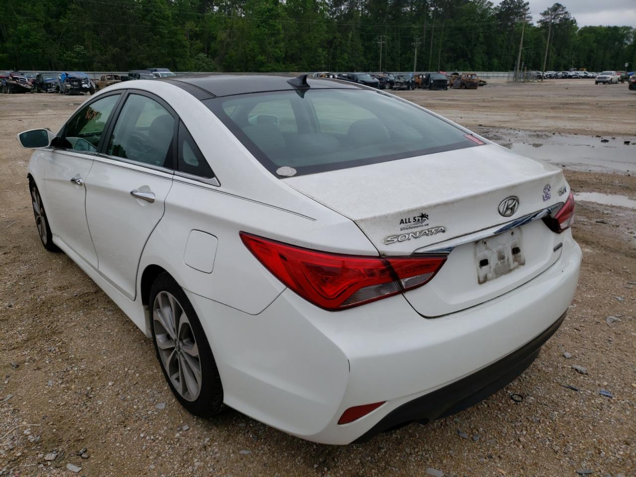 Photo 3 from auction – 2014 HYUNDAI SONATA SE with VIN 5NPEC4AB0EH835885