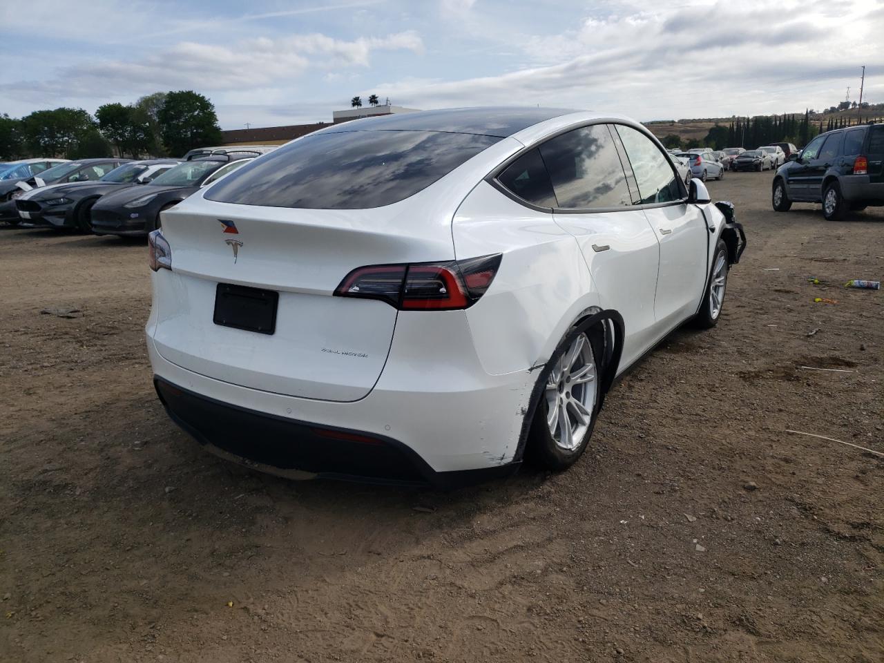 Photo 4 from auction – 2021 TESLA MODEL Y with VIN 5YJYGDEE5MF073480
