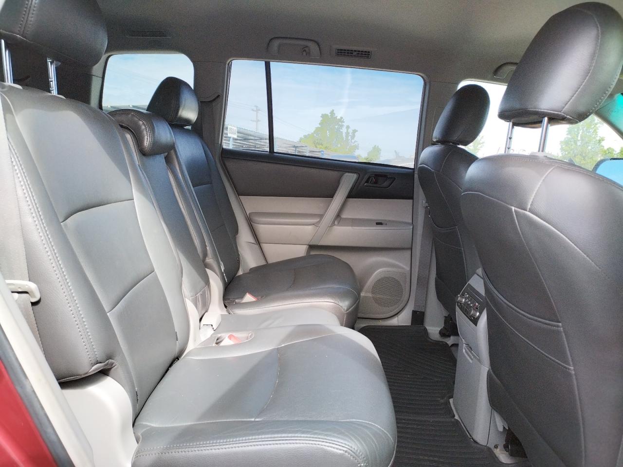 Photo 6 from auction – 2009 TOYOTA HIGHLANDER with VIN JTEDS41A992069261