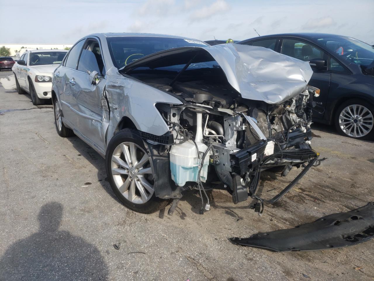 Photo 13 from auction – 2011 LEXUS ES 350 with VIN JTHBK1EG4B2465806