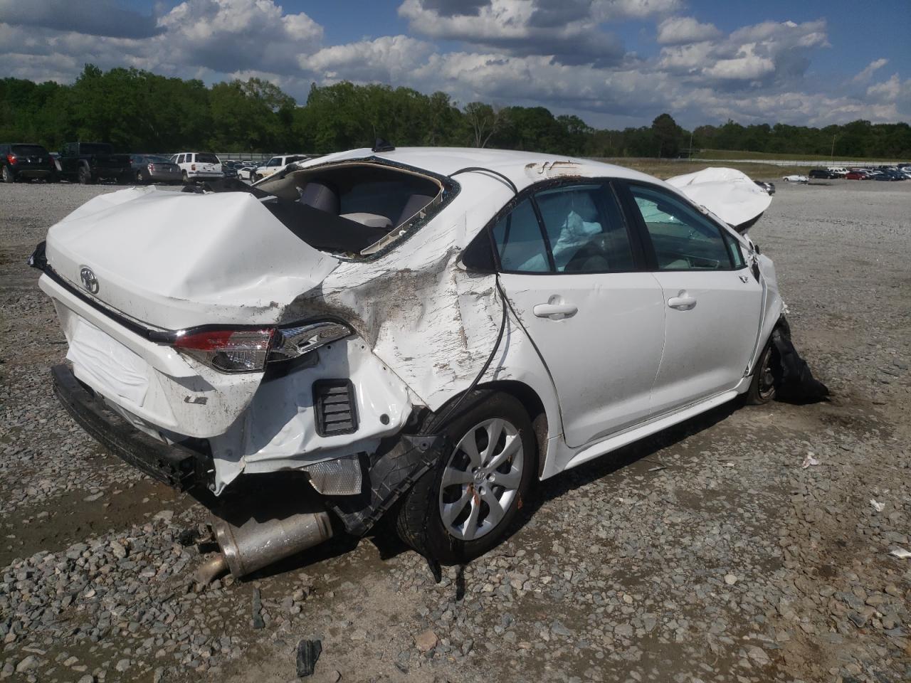 Photo 4 from auction – 2021 TOYOTA COROLLA LE with VIN 5YFEPMAE4MP212740