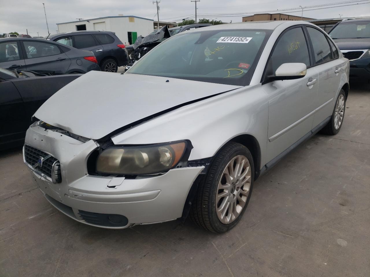 Photo 2 from auction – 2006 VOLVO S40 2.4I with VIN YV1MS390362175429