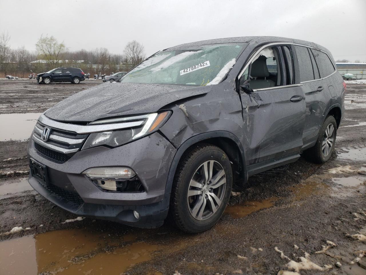 Photo 2 from auction – 2017 HONDA PILOT EXL with VIN 5FNYF6H52HB019425
