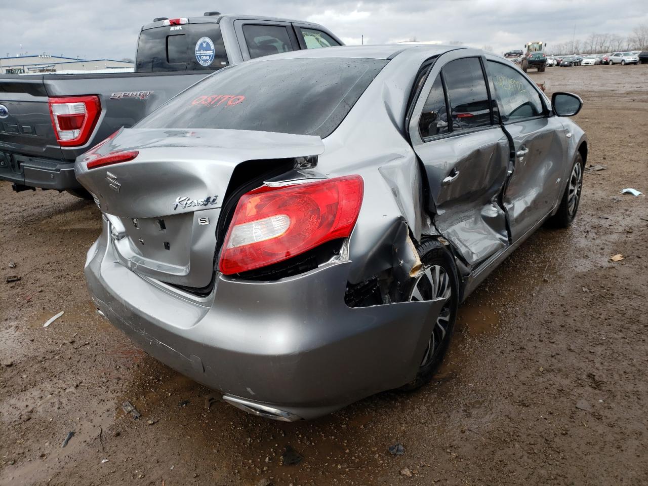 Photo 4 from auction – 2010 SUZUKI KIZASHI S with VIN JS2RF9A10A6100296