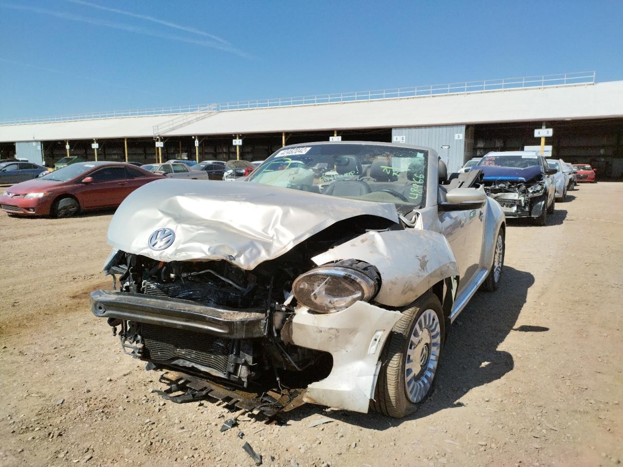 Photo 9 from auction – 2013 VOLKSWAGEN BEETLE with VIN 3VW5P7AT2DM827159