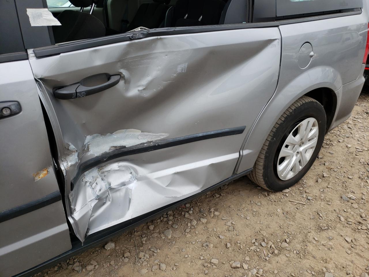 Photo 9 from auction – 2015 DODGE GRAND CARA with VIN 2C4RDGBGXFR667400