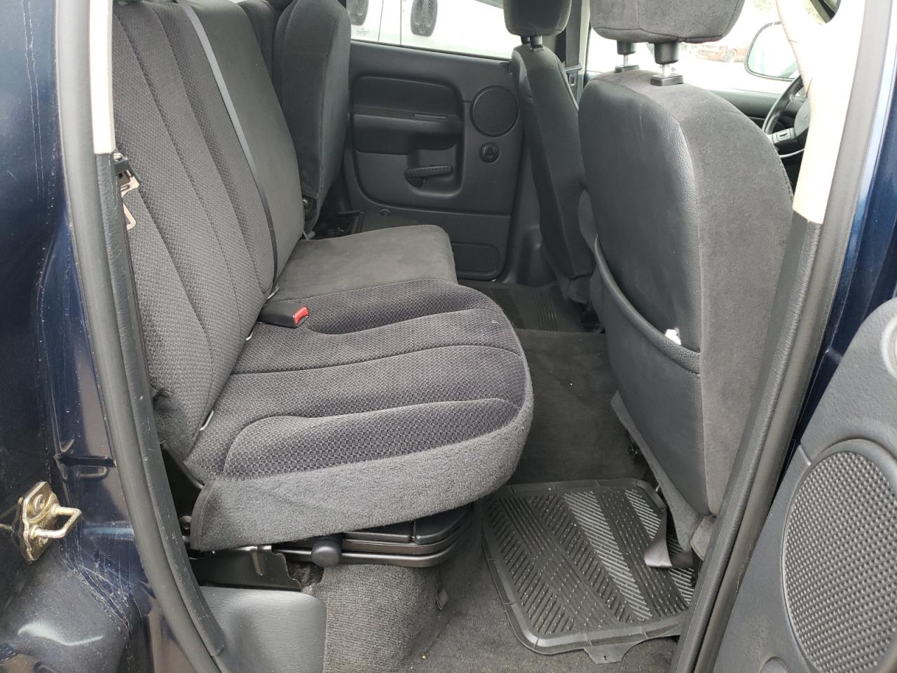 Photo 6 from auction – 2004 DODGE RAM 1500 S with VIN 1D7HU18D74S625029