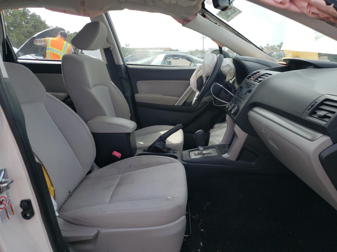 Photo 5 from auction – 2015 SUBARU FORESTER 2 with VIN JF2SJAAC3FH598472