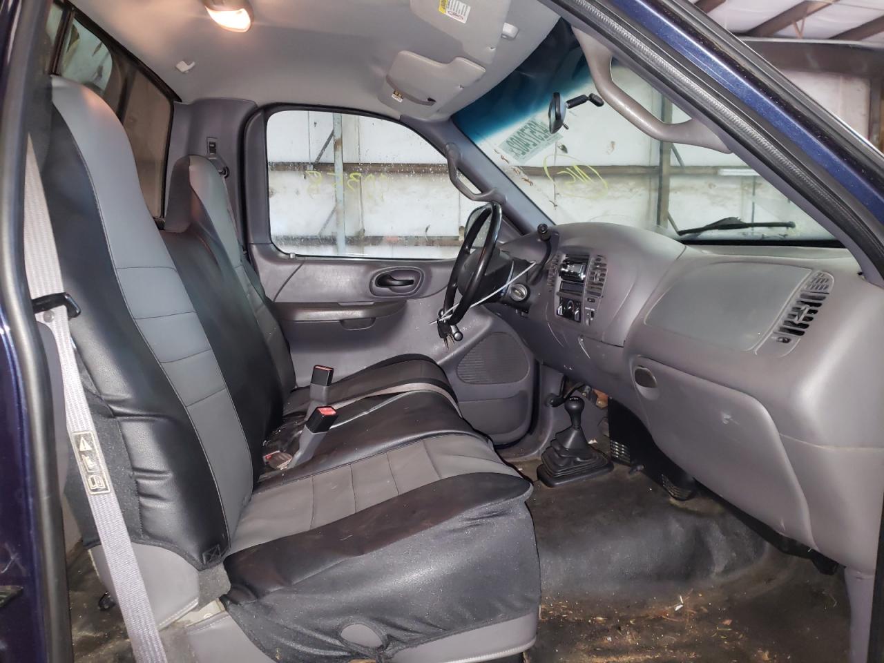 Photo 5 from auction – 2001 FORD F150 with VIN 2FTPF18L41CA68992