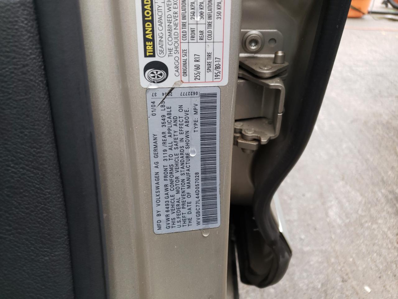 Photo 10 from auction – 2004 VOLKSWAGEN TOUAREG 3. with VIN WVGBC77L44D057028