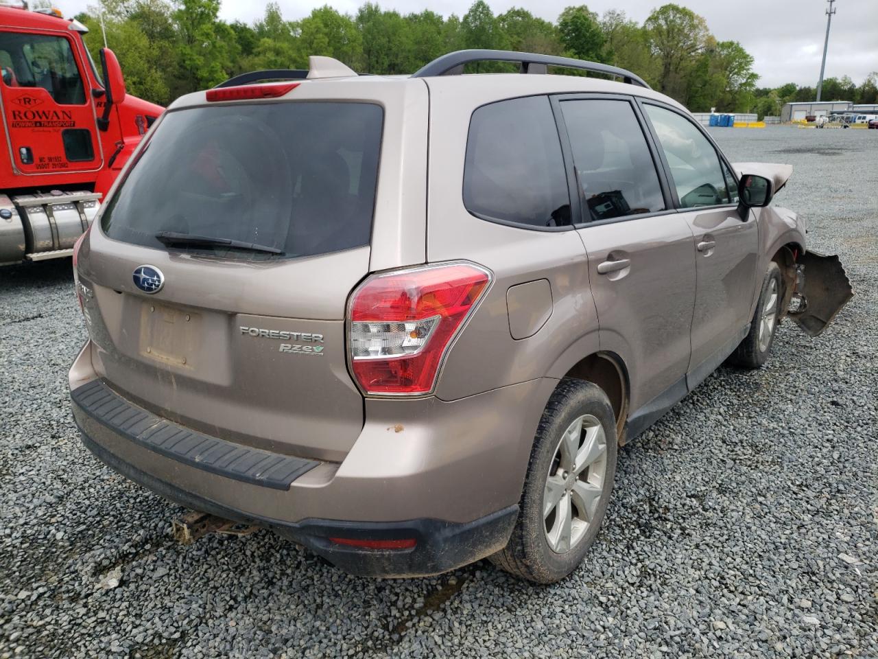 Photo 4 from auction – 2016 SUBARU FORESTER 2 with VIN JF2SJADC8GH417931