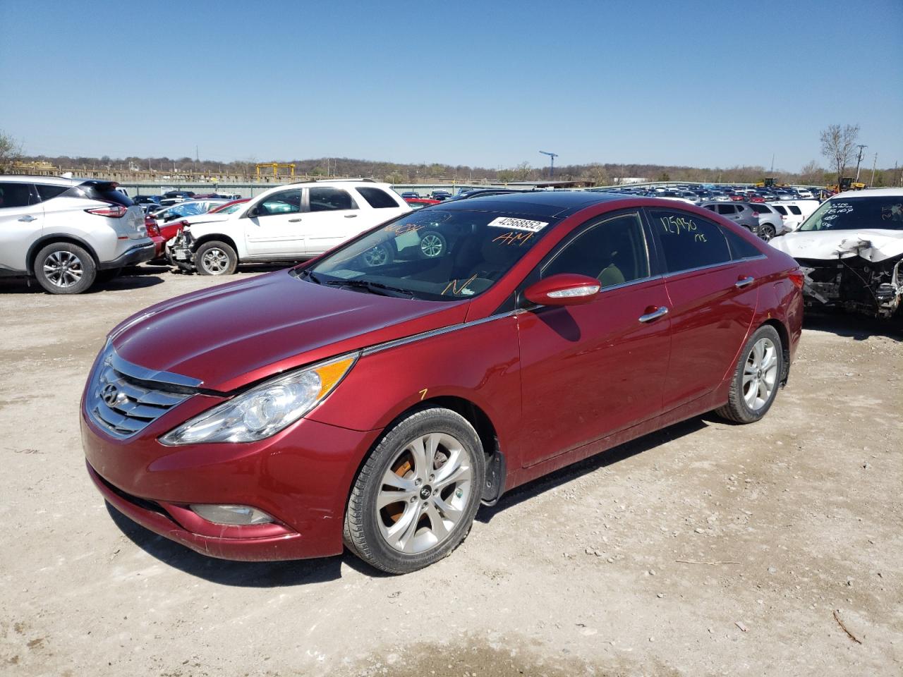 Фото 2 с аукциона – 2012 HYUNDAI SONATA SE с VIN 5NPEC4AC1CH360284