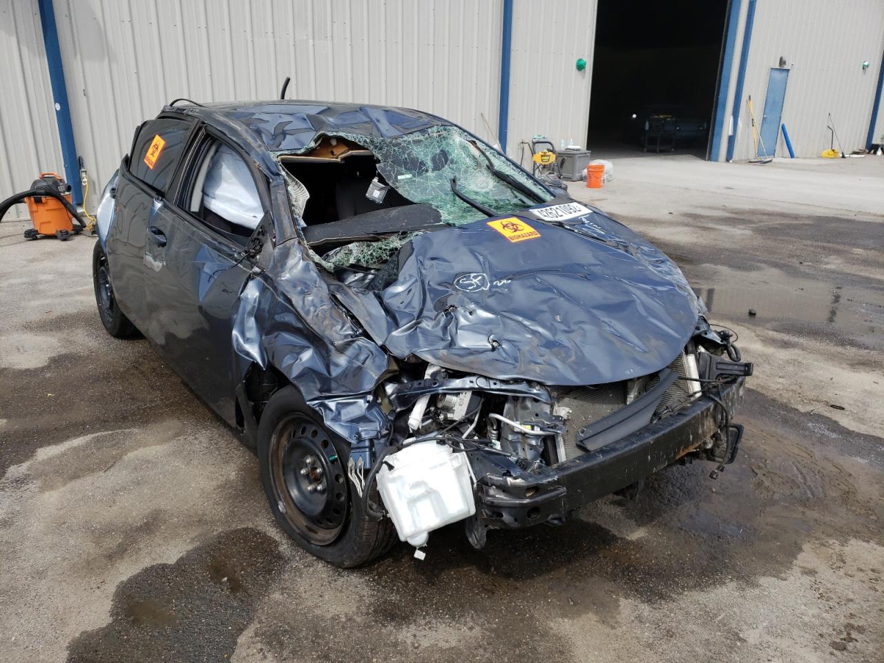 TOYOTA COROLLA L 2019 with VIN 2T1BURHE7KC186467 - Photo from auction