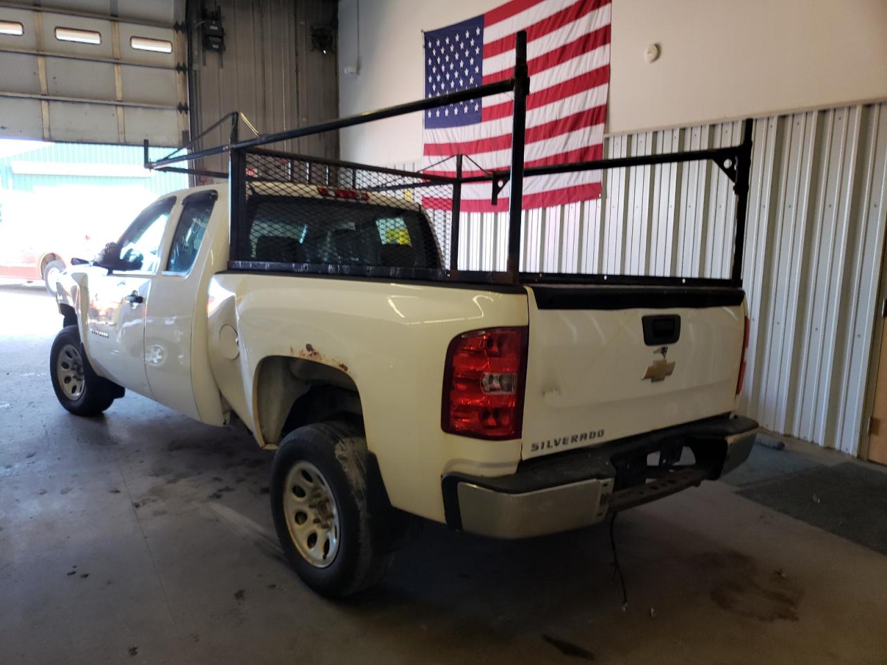Photo 3 from auction – 2013 CHEVROLET SILVERADO with VIN 1GCRCPE08DZ317753
