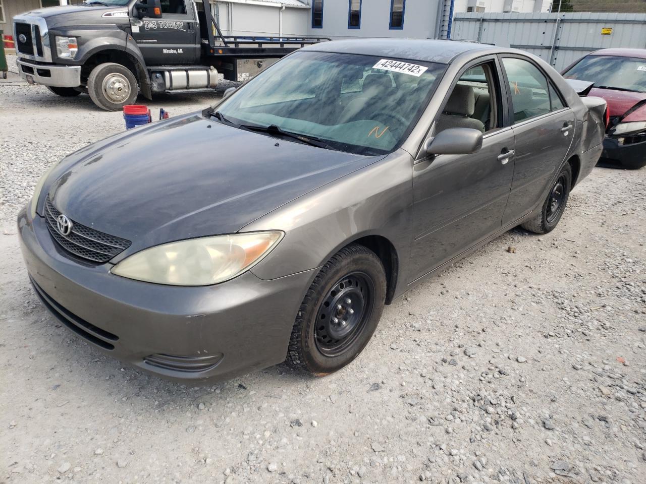 Photo 2 from auction – 2002 TOYOTA CAMRY LE with VIN 4T1BE32K82U589008