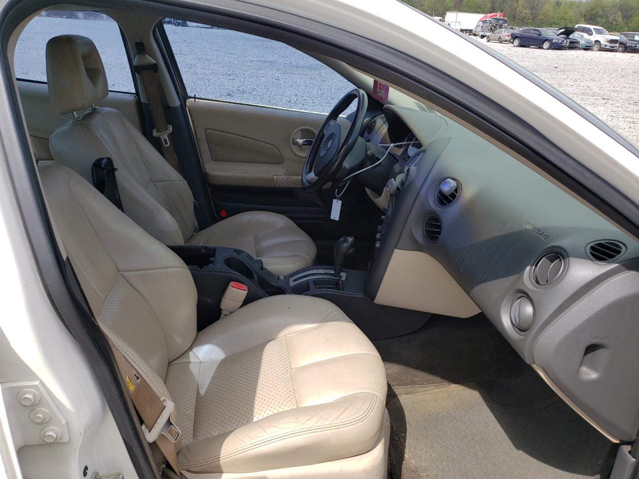 Photo 5 from auction – 2004 PONTIAC GRAND PRIX with VIN 2G2WS522141143232