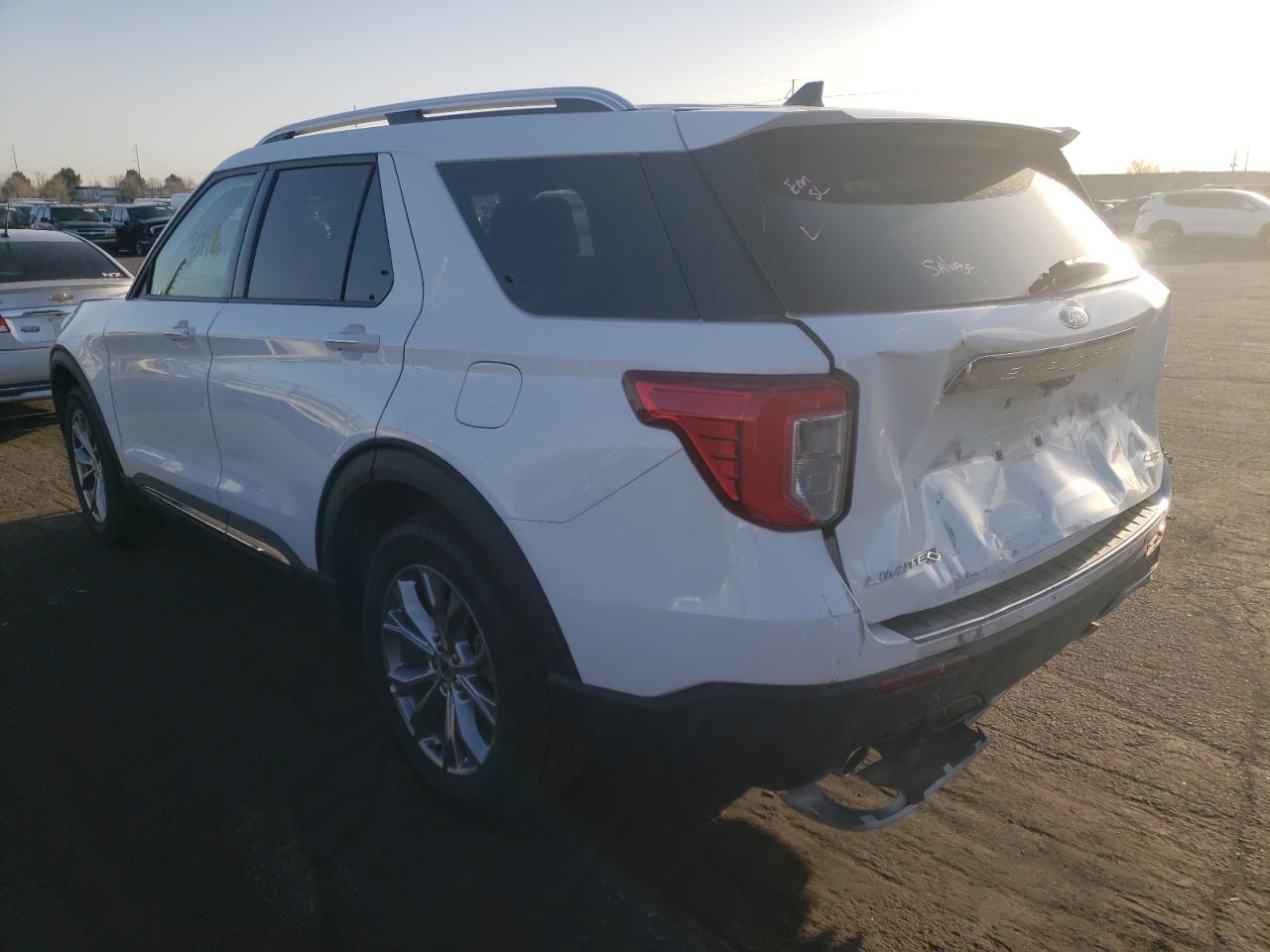 Photo 3 from auction – 2022 FORD EXPLORER L with VIN 1FMSK8FH9NGA79726