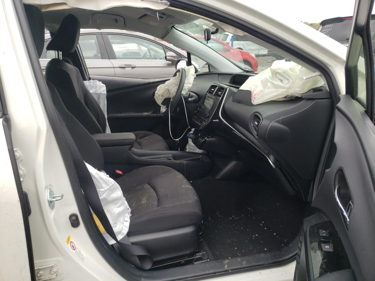 Photo 5 from auction – 2016 TOYOTA PRIUS with VIN JTDKBRFU7G3523204